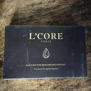L'Core Paris Skincare Set with Gold Accents